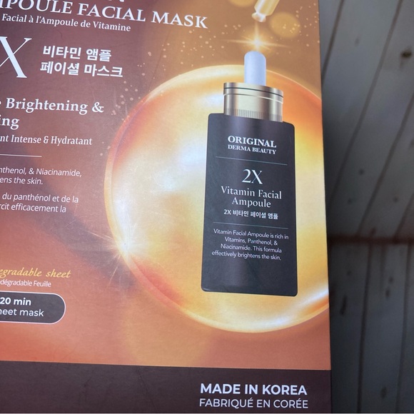 10 INTENSE BRIGHTENING & HYDRATING FACE MASK - Picture 5 of 7